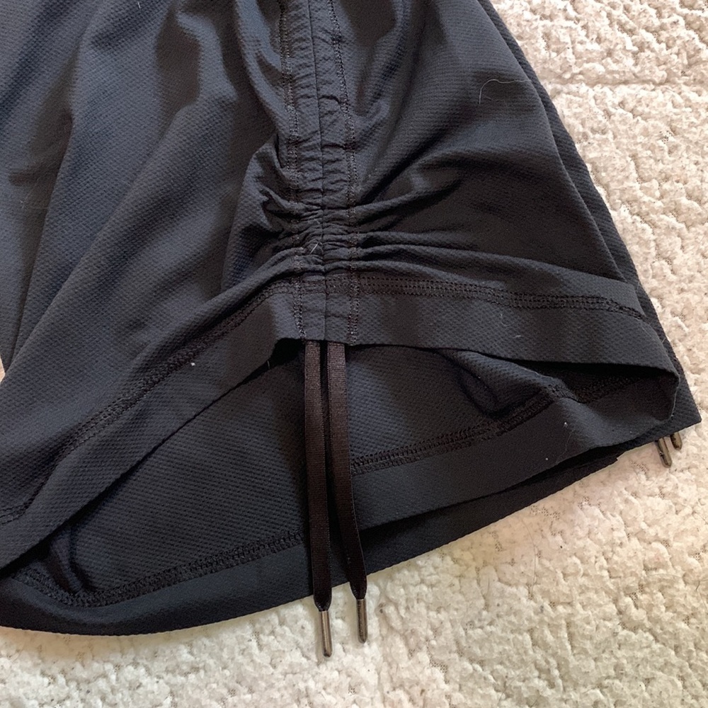Lululemon tank bundle - Picture 4 of 7